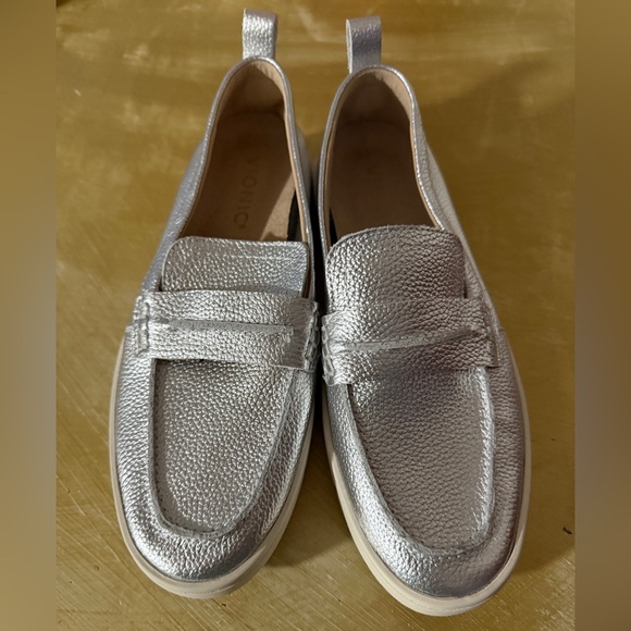 Metallic silver Vionic loafers NWOB - Picture 1 of 4